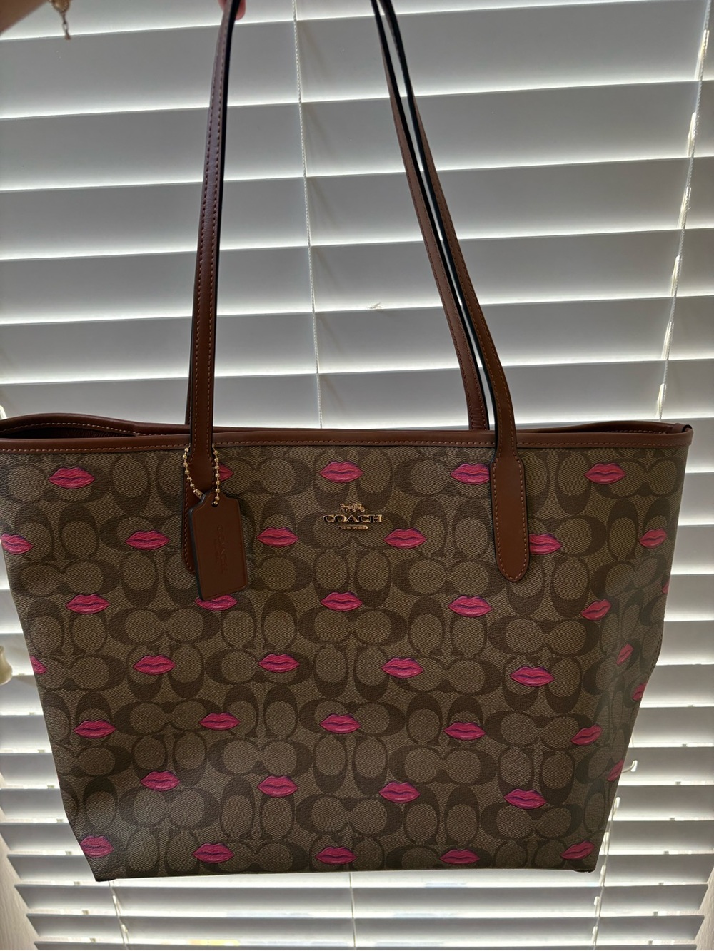 Coach city 33 Brown Signature Tote with Pink Lip Print Accents